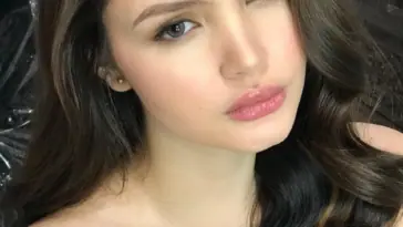Angela Maria Robson 27