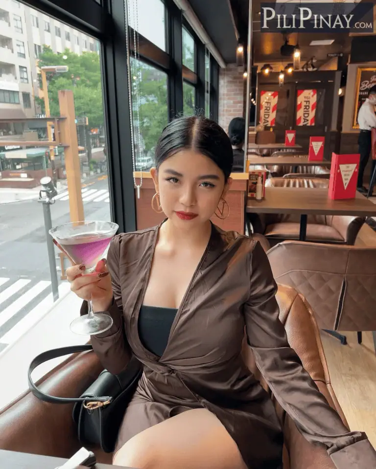 Neslyn Ly 122