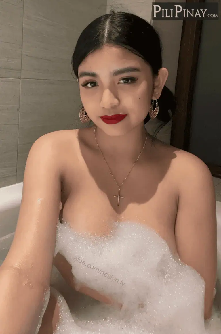 Neslyn Ly 218
