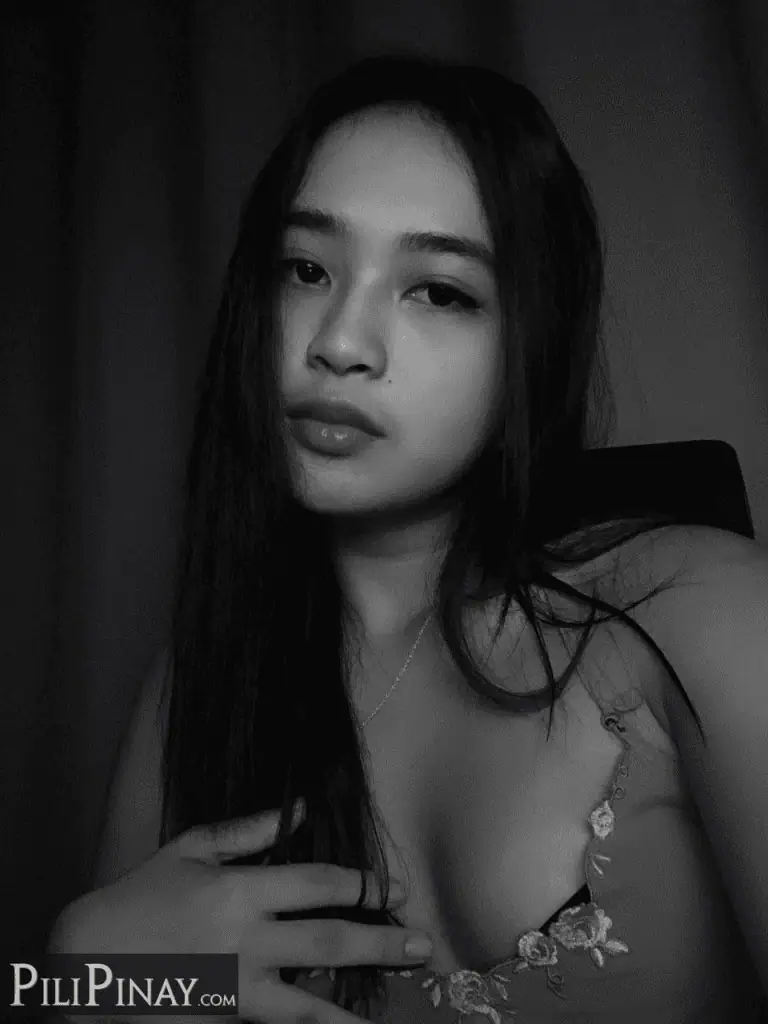 Lara 15