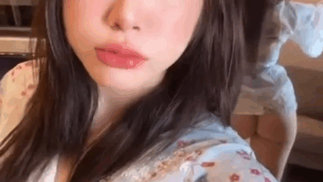 Urgirll 1