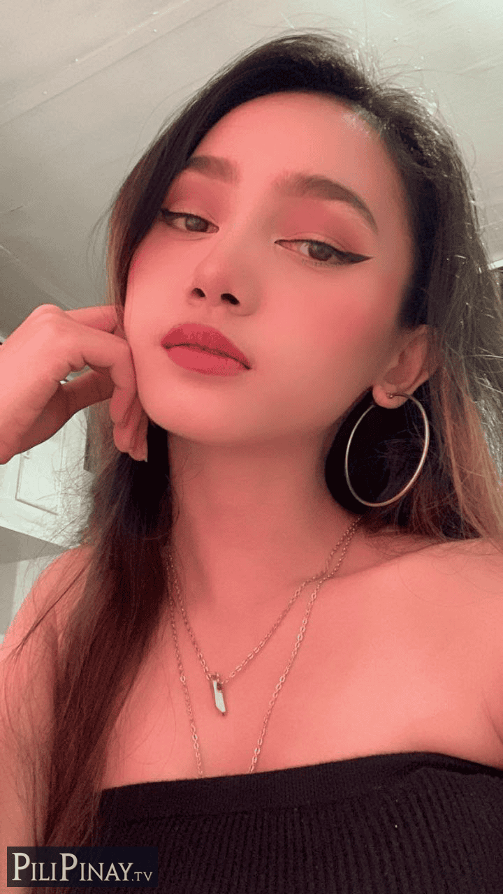 Julia Angela 1
