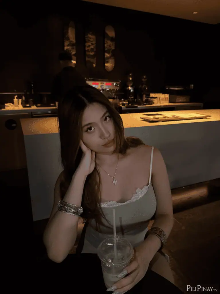 Victoria 2